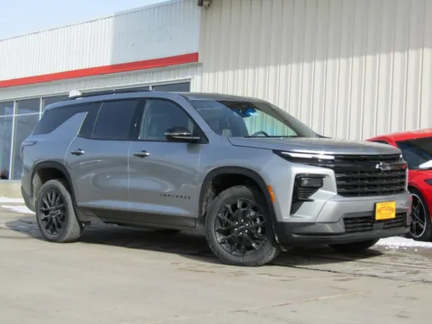 Gray 2026 Chevrolet Traverse LT for sale in Bethany, MO