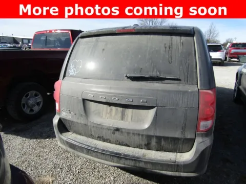 More photos of 2016 Dodge Grand Caravan SE at Pettijohn Auto Center, MO