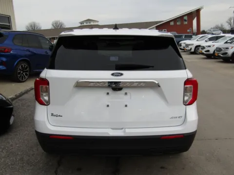 More photos of 2021 Ford Explorer at Pettijohn Auto Center, MO