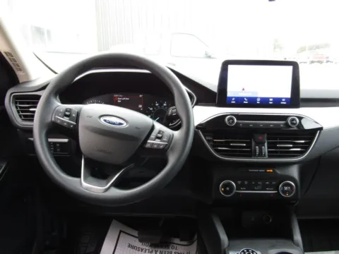 More photos of 2020 Ford Escape SE at Pettijohn Auto Center, MO