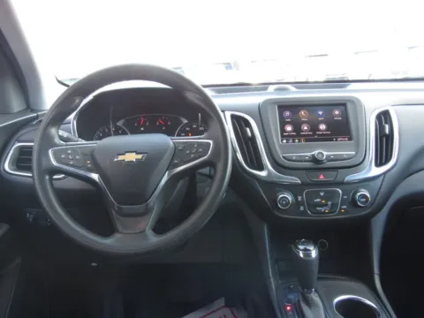 More photos of 2021 Chevrolet Equinox LT at Pettijohn Auto Center, MO