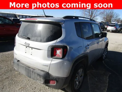 More photos of 2017 Jeep Renegade Latitude at Pettijohn Auto Center, MO