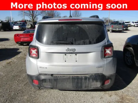 More photos of 2017 Jeep Renegade Latitude at Pettijohn Auto Center, MO
