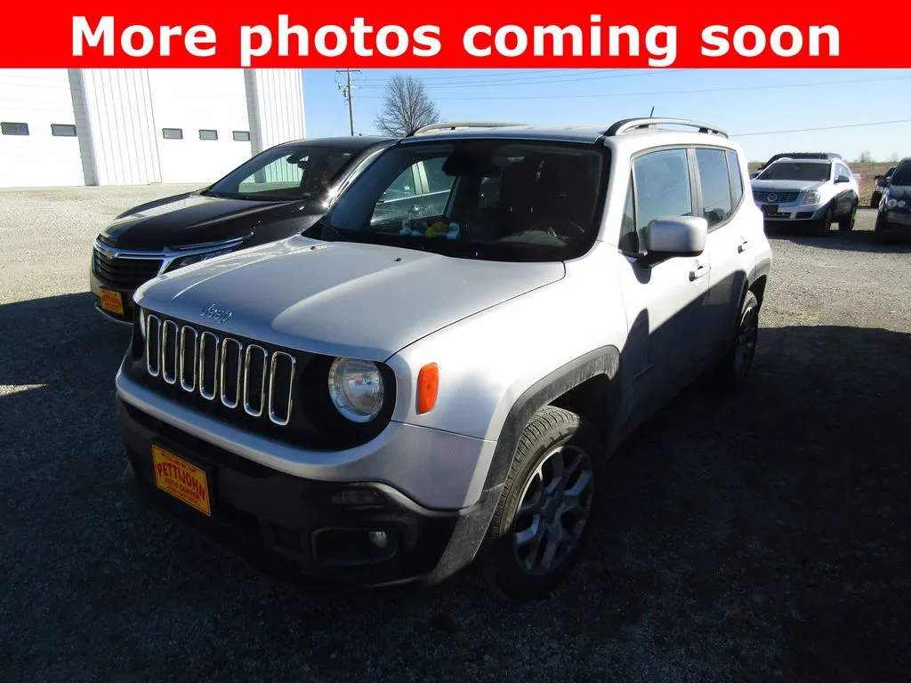 Silver 2017 Jeep Renegade Latitude for sale in Bethany, MO