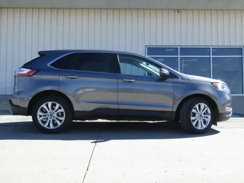 Photos of 2024 Ford Edge Titanium for sale in Bethany, MO at Pettijohn Auto Center
