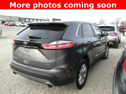 More photos of 2024 Ford Edge Titanium at Pettijohn Auto Center, MO