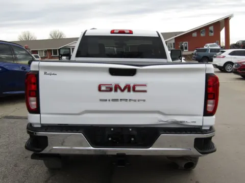 More photos of 2020 GMC Sierra 2500HD SLE at Pettijohn Auto Center, MO