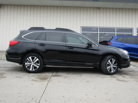 Photos of 2019 Subaru Outback 2.5i for sale in Bethany, MO at Pettijohn Auto Center
