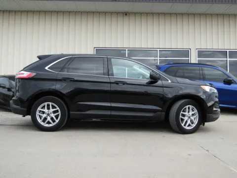 Photos of 2024 Ford Edge SEL for sale in Bethany, MO at Pettijohn Auto Center
