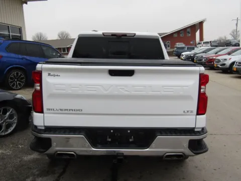 More photos of 2021 Chevrolet Silverado 1500 LTZ at Pettijohn Auto Center, MO
