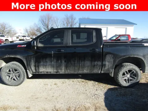 Photos of 2021 Chevrolet Silverado 1500 LT Trail Boss for sale in Bethany, MO at Pettijohn Auto Center