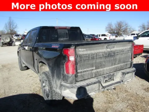 Another view of 2021 Chevrolet Silverado 1500 LT Trail Boss for sale in Bethany, MO at Pettijohn Auto Center