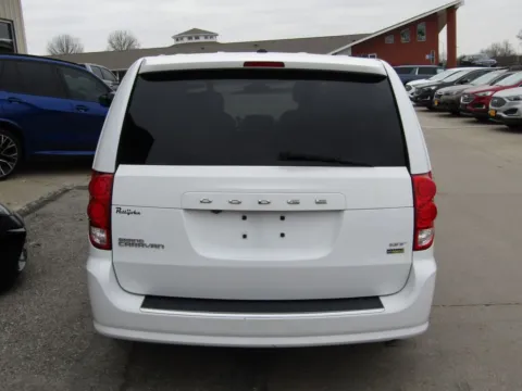 More photos of 2019 Dodge Grand Caravan GT at Pettijohn Auto Center, MO