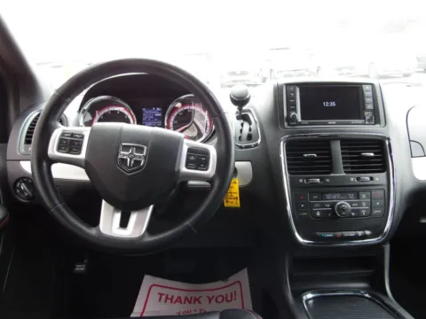 More photos of 2019 Dodge Grand Caravan GT at Pettijohn Auto Center, MO
