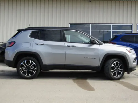 Photos of 2022 Jeep Compass Limited for sale in Bethany, MO at Pettijohn Auto Center