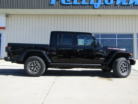 Photos of 2026 Jeep Gladiator Rubicon X for sale in Bethany, MO at Pettijohn Auto Center