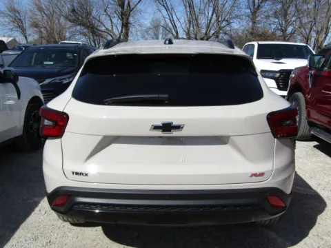 More photos of 2026 Chevrolet Trax 2RS at Pettijohn Auto Center, MO