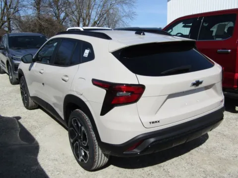 Another view of 2026 Chevrolet Trax 2RS for sale in Bethany, MO at Pettijohn Auto Center