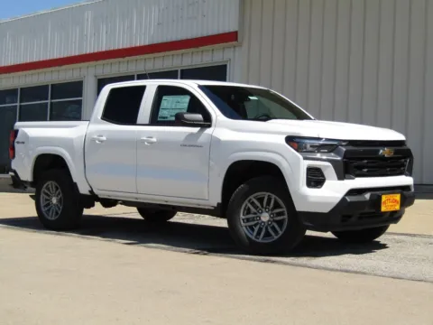 White 2026 Chevrolet Colorado LT for sale in Bethany, MO