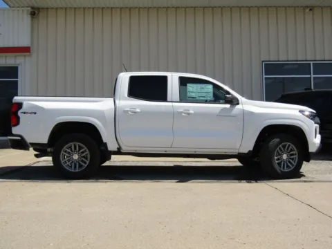 Photos of 2026 Chevrolet Colorado LT for sale in Bethany, MO at Pettijohn Auto Center