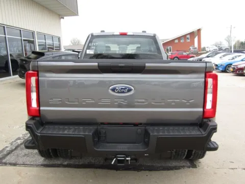 More photos of 2026 Ford F-450SD XL at Pettijohn Auto Center, MO
