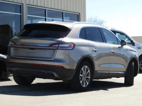 Another view of 2019 Lincoln Nautilus Select for sale in Bethany, MO at Pettijohn Auto Center