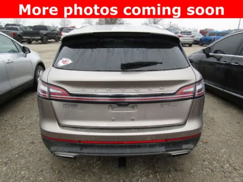 More photos of 2019 Lincoln Nautilus Select at Pettijohn Auto Center, MO