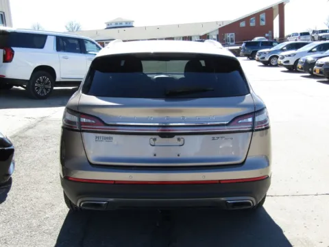 More photos of 2019 Lincoln Nautilus Select at Pettijohn Auto Center, MO