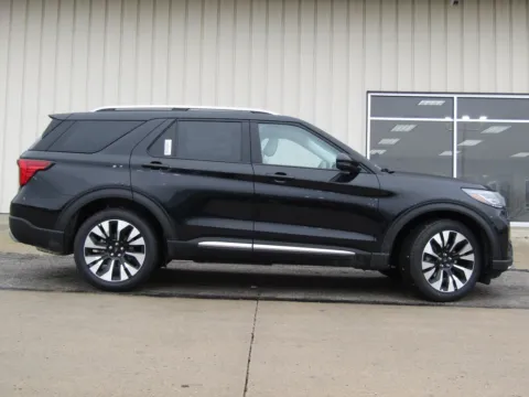 Photos of 2026 Ford Explorer Platinum for sale in Bethany, MO at Pettijohn Auto Center