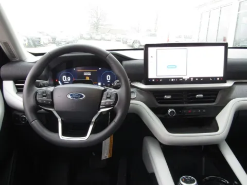 More photos of 2026 Ford Explorer Platinum at Pettijohn Auto Center, MO