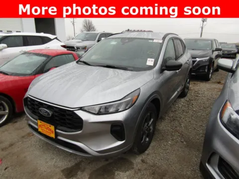 Silver 2024 Ford Escape ST-Line for sale in Bethany, MO