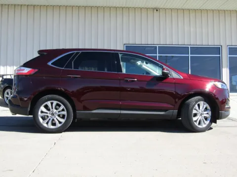 Photos of 2024 Ford Edge Titanium for sale in Bethany, MO at Pettijohn Auto Center