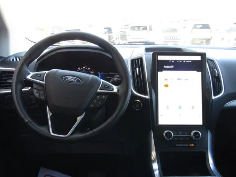 More photos of 2024 Ford Edge Titanium at Pettijohn Auto Center, MO