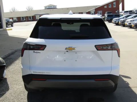More photos of 2026 Chevrolet Equinox LT at Pettijohn Auto Center, MO