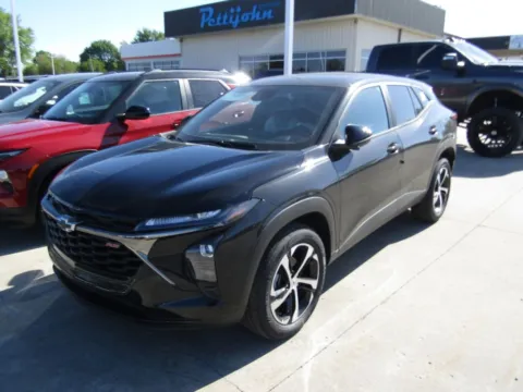 Black 2026 Chevrolet Trax 1RS for sale in Bethany, MO