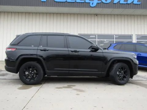 Photos of 2024 Jeep Grand Cherokee Altitude X for sale in Bethany, MO at Pettijohn Auto Center