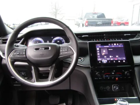More photos of 2024 Jeep Grand Cherokee Altitude X at Pettijohn Auto Center, MO