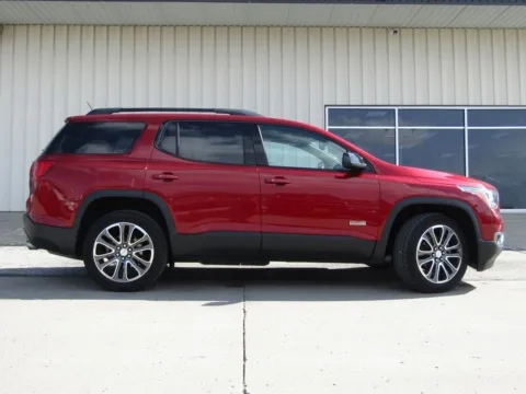 Photos of 2019 GMC Acadia SLT-1 for sale in Bethany, MO at Pettijohn Auto Center