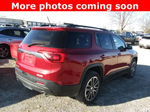 More photos of 2019 GMC Acadia SLT-1 at Pettijohn Auto Center, MO
