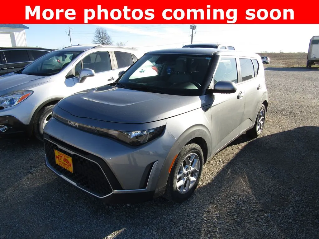 Used 2024 Kia Soul LX with VIN KNDJ23AU0R7913623 for sale in Kansas City