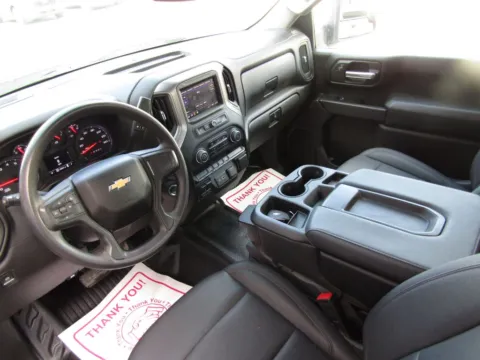 More photos of 2025 Chevrolet Silverado 2500HD Work Truck at Pettijohn Auto Center, MO