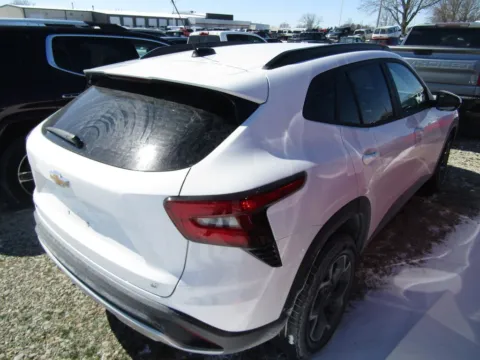 More photos of 2025 Chevrolet Trax LT at Pettijohn Auto Center, MO
