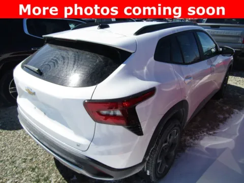 More photos of 2025 Chevrolet Trax LT at Pettijohn Auto Center, MO