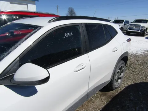 Photos of 2025 Chevrolet Trax LT for sale in Bethany, MO at Pettijohn Auto Center