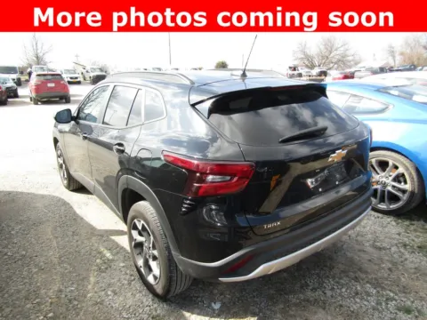 Another view of 2025 Chevrolet Trax LT for sale in Bethany, MO at Pettijohn Auto Center