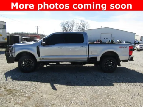 Photos of 2024 Ford F-250SD XLT for sale in Bethany, MO at Pettijohn Auto Center