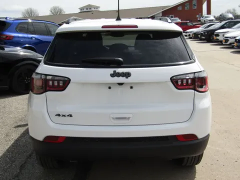 More photos of 2026 Jeep Compass Latitude at Pettijohn Auto Center, MO