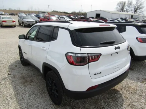 Another view of 2026 Jeep Compass Latitude for sale in Bethany, MO at Pettijohn Auto Center