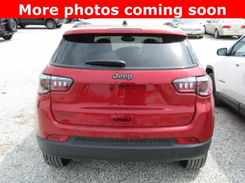More photos of 2026 Jeep Compass Latitude at Pettijohn Auto Center, MO