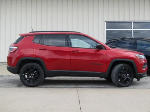 Photos of 2026 Jeep Compass Latitude for sale in Bethany, MO at Pettijohn Auto Center